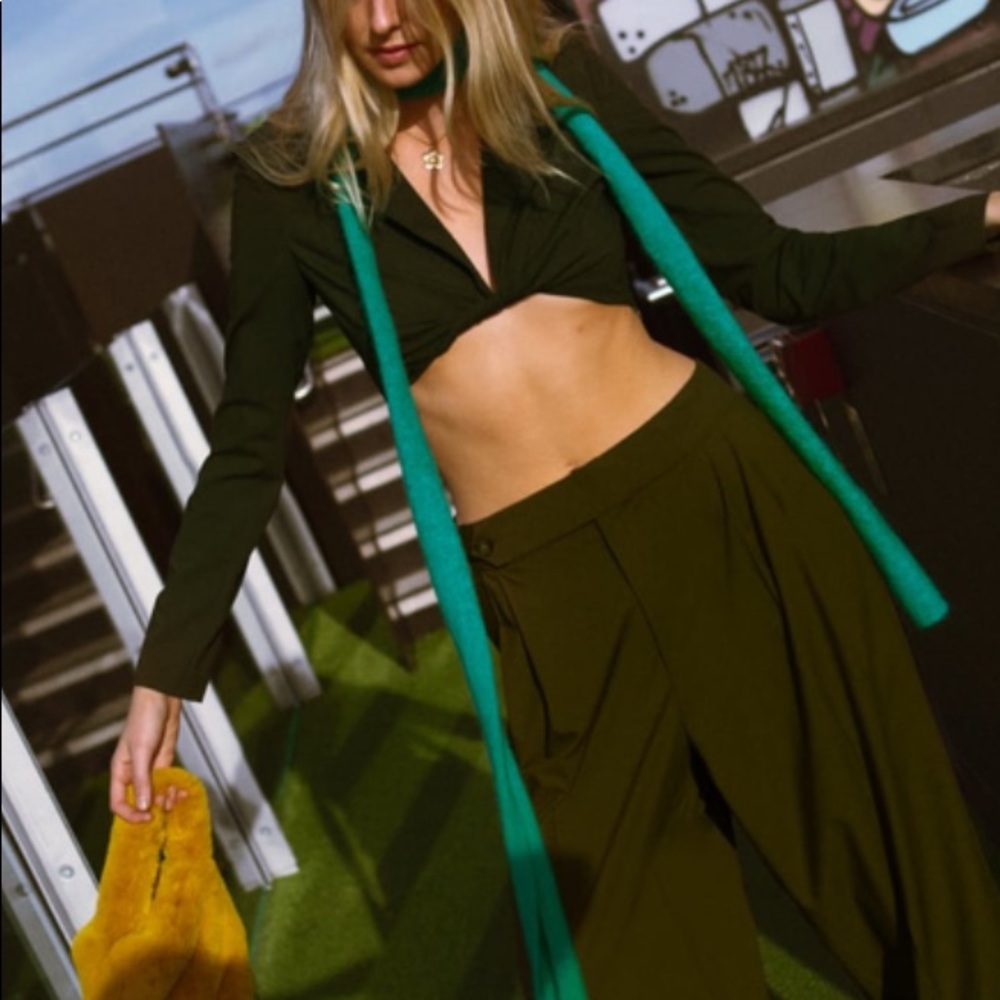 NWT Zara Knotted Crop Top